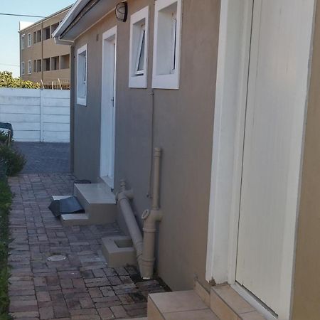 The Brookston Garden Cottage Cape Town Exterior photo